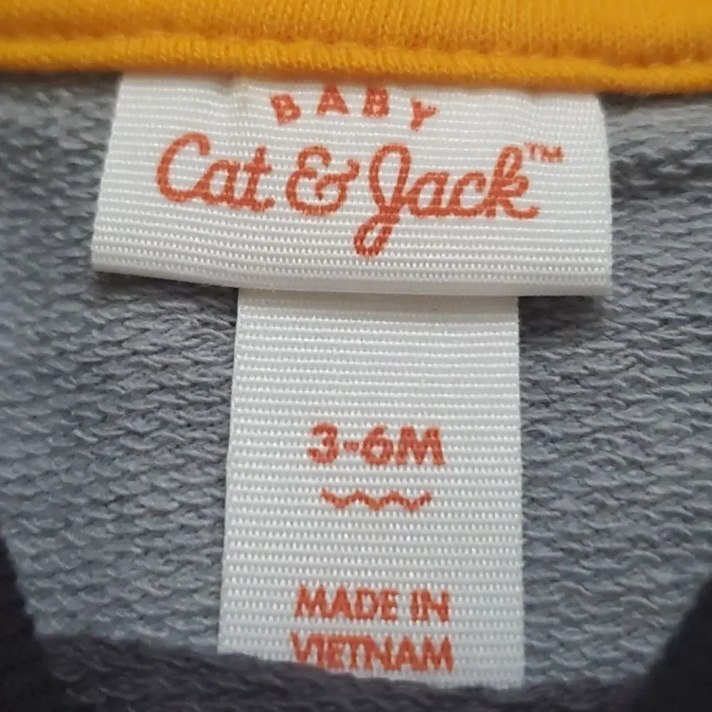 Cat & Jack Baby Size 3/6 Months Gray Orange Bat Halloween Outfit